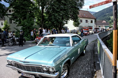 Chevrolet Impala oder Ford Mustang für Oldtimerrallye mieten