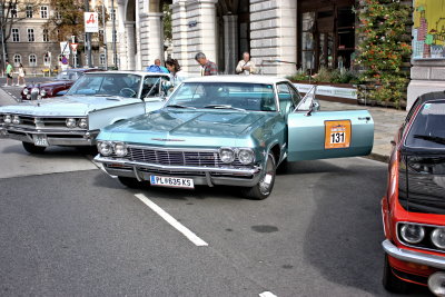 Chevrolet Impala oder Ford Mustang in der Nähe von Wien mieten