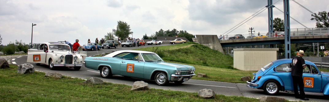 leihen Sie einen Oldtimer, wie Chevrolet Impala oder Ford Mustang